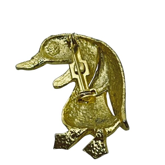 Vintage Textured Gold Tone Penguin Brooch With Blue Rhinestone Eye (5647) - Picture 5 of 5